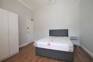 Bedroom- click for photo gallery